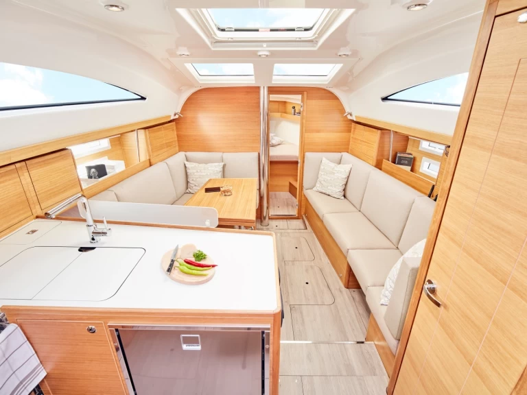 Pronajmout si Elan Impression 40.1 v Primošten 