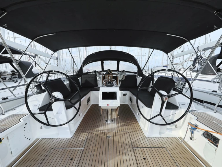 Pronájem Plachetnice Bavaria s licencí