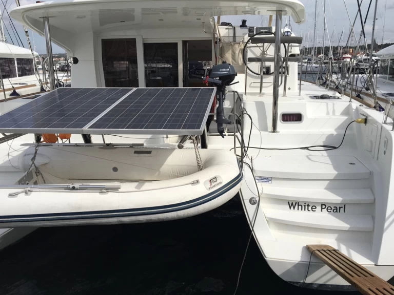 Pronájem Katamarán v Šibenik  -Lagoon Lagoon 39