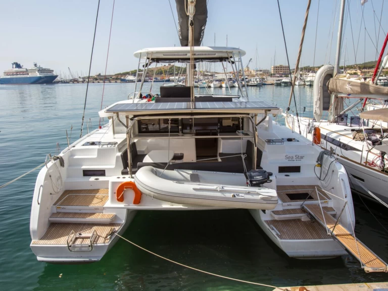 Pronájem Katamarán v Lavrio -Lagoon Lagoon 46