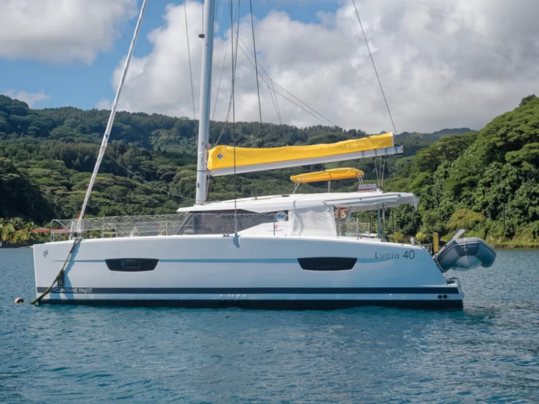Pronájem Katamarán v Raiatea -Fountaine Pajot Lucia 40