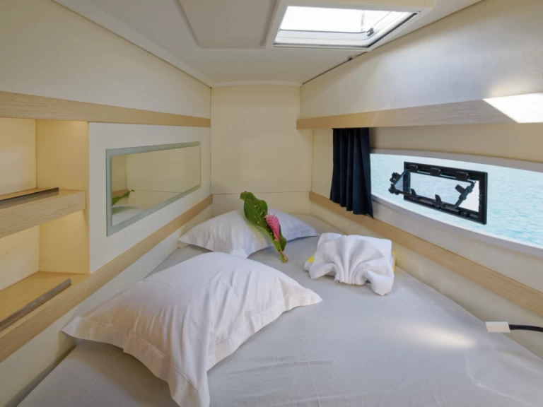 Pronájem Katamarán Fountaine Pajot s licencí