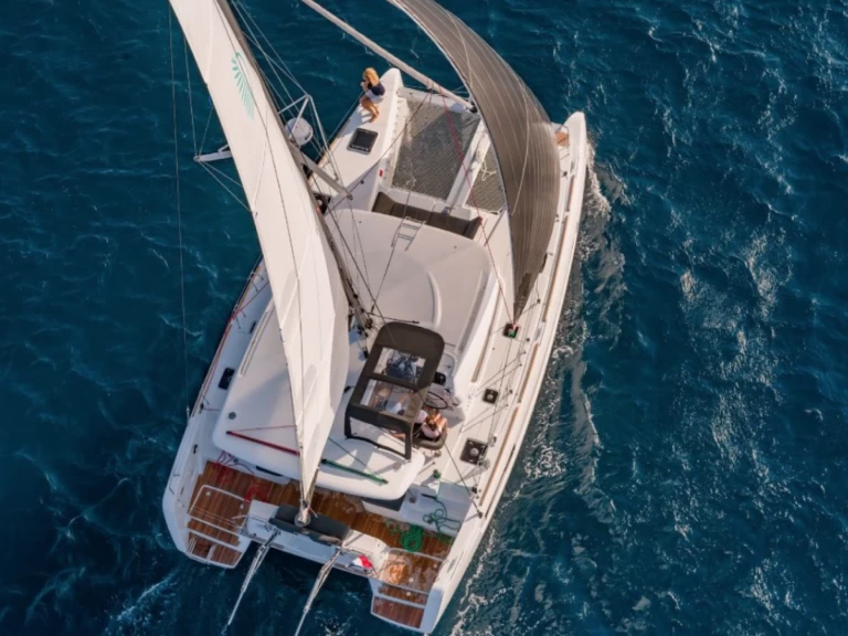 Pronájem lodi Lagoon Lagoon 40 v Raiatea na Samboatu