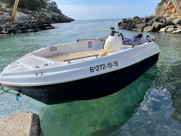 Pronájem lodi Compass Compass 400 GT v Cala Galdana na Samboatu
