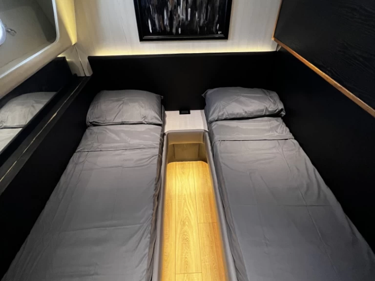 Pronájem Motorová loď v Cefalù -Canados 58