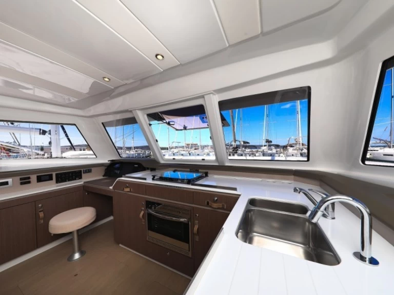 Pronajmout si Bali Bali Catspace Voile v Biograd Na Moru