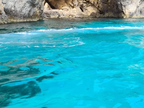 Pronájem lodi Gaia Positano v Sliema na Samboatu