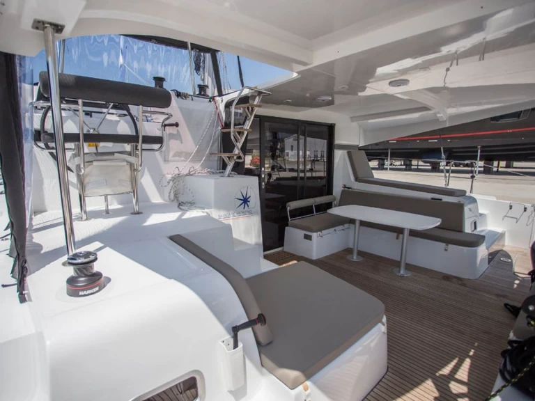 Pronájem jachty v Donji Seget -Lagoon Lagoon 42 na Samboatu