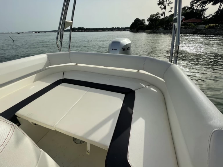 Pronájem Polotuhá loď v Grand Piquey -Bsc BSC 65