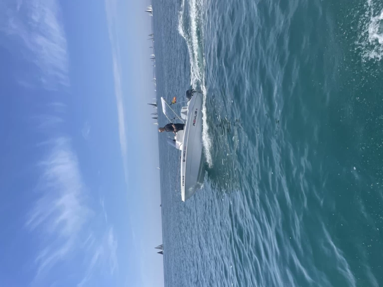 Pronájem lodi Remus Remus 450 open v Alicante na Samboatu