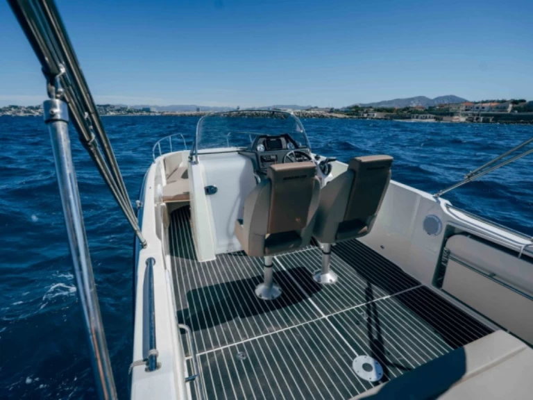 Pronájem lodi Marseille lákavé ceny Activ 755 Open