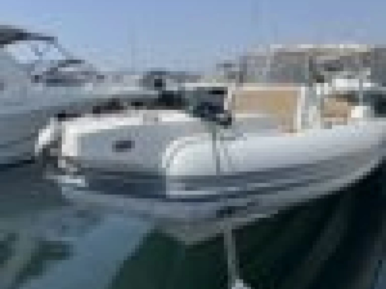 Pronájem Polotuhá loď Marlin Boat s licencí