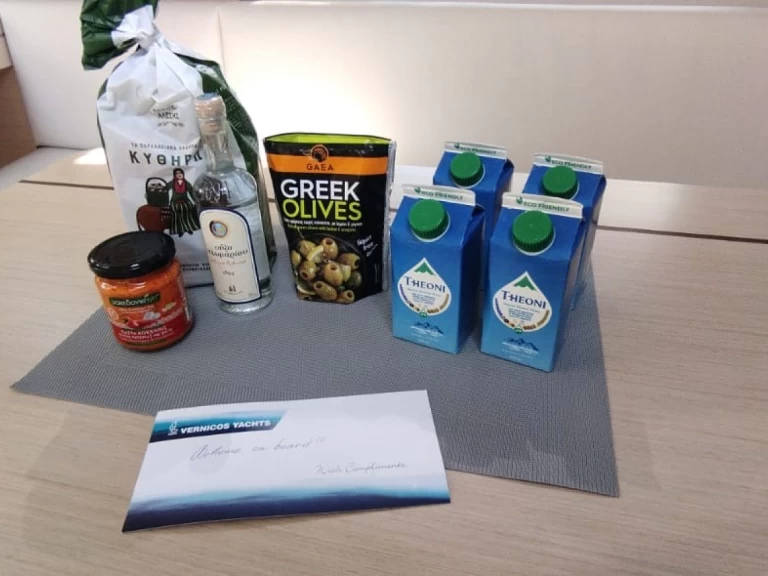 Pronájem lodi Bénéteau Oceanis 40.1 v Lavrio na Samboatu