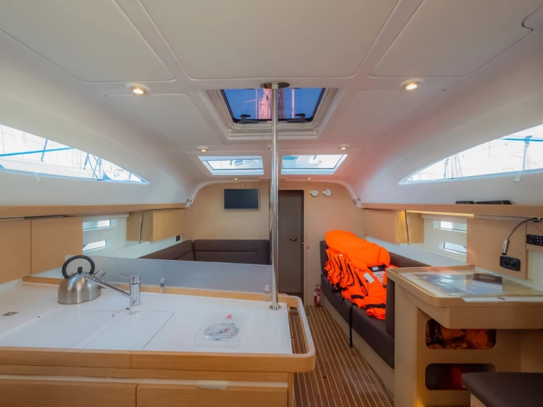 Pronajmout Plachetnice se skipperem či ne Elan v Biograd Na Moru