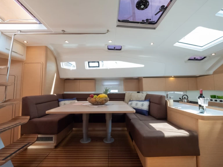 Pronajmout si Elan Impression 50 v Biograd Na Moru