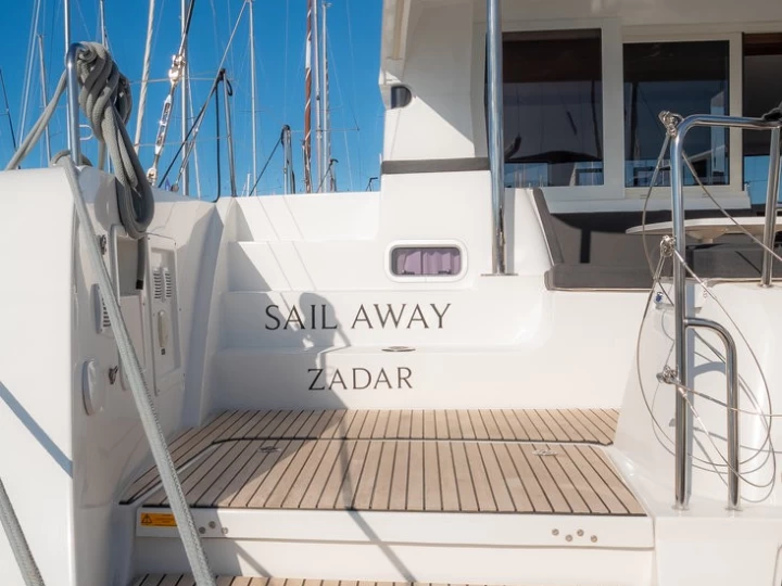 Pronájem lodi Biograd Na Moru lákavé ceny Lagoon 40