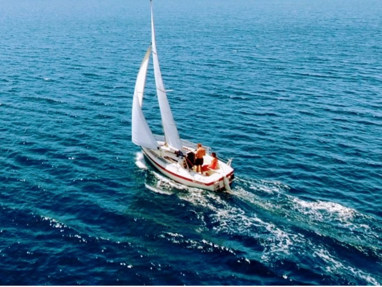 Pronájem lodi Etap Etap 22 i v Les Sablettes na Samboatu