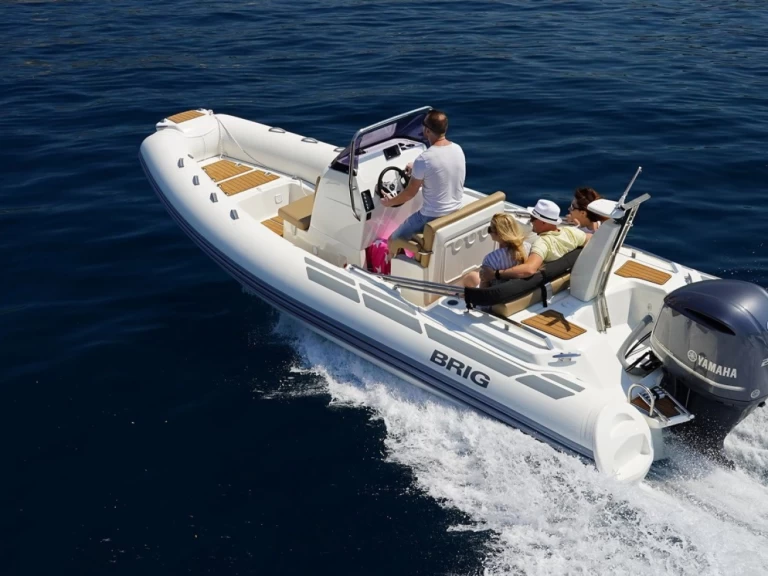 Pronájem lodi Marseille lákavé ceny Eagle 6.7