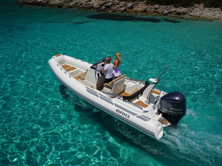 Pronájem Polotuhá loď v Marseille -Brig Eagle 6.7