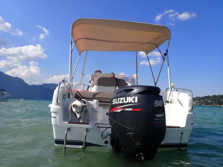 Pronajmout si B2 Marine Cap Ferret 552 Sun Deck v Aix-les-Bains