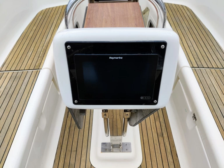 Pronajmout Plachetnice se skipperem či ne Bavaria v Sukošan