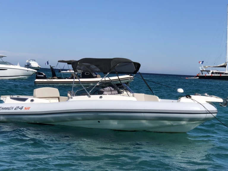 Pronájem Polotuhá loď Marlin Boat s licencí