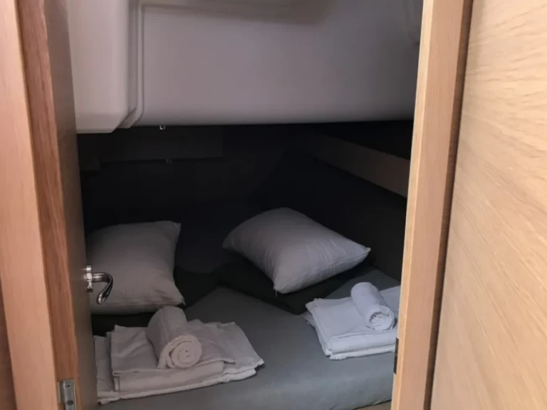 Pronájem jachty v Alimos -Dufour Dufour 382 Grand Large na Samboatu