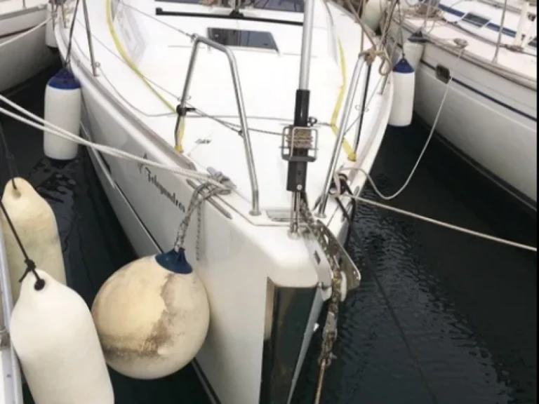 Pronajmout Plachetnice se skipperem či ne Dufour v Alimos