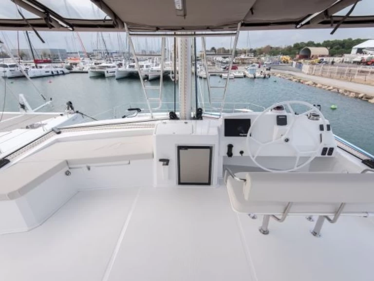 Bali Bali 5.4 jednotlivci a charterové společnosti v Nassau