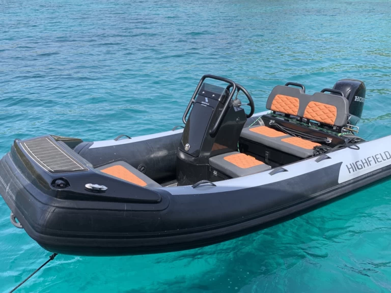 Pronajmout Katamarán se skipperem či ne Lagoon v Pirovac