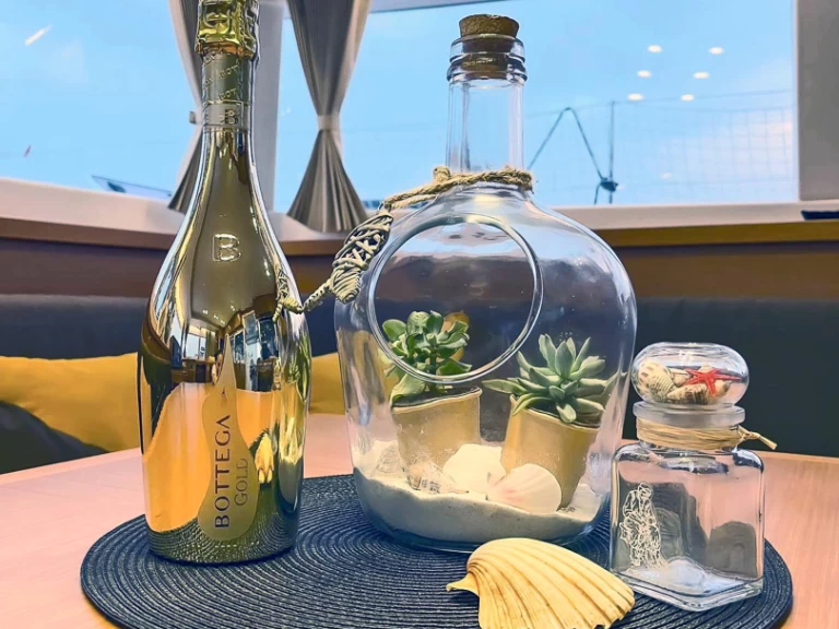 Katamarán k pronájmu v Pirovac za nejlepší cenu