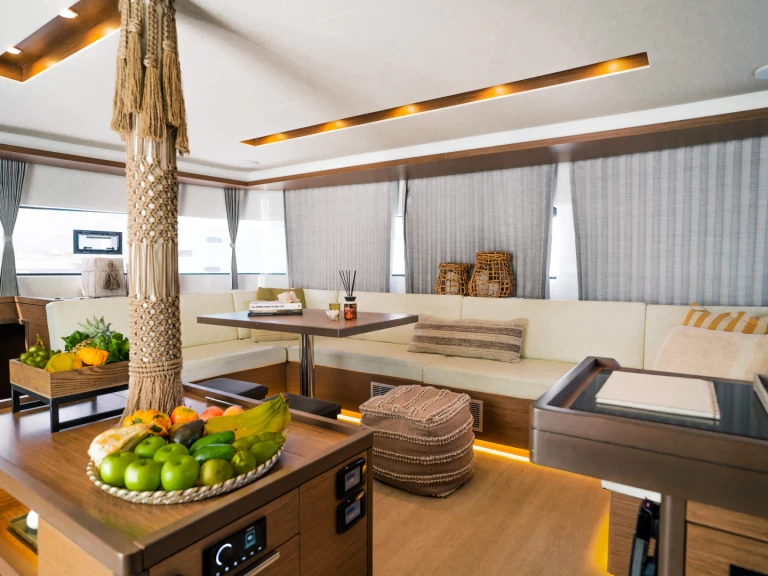 Lagoon Lagoon 50 jednotlivci a charterové společnosti v Paleros