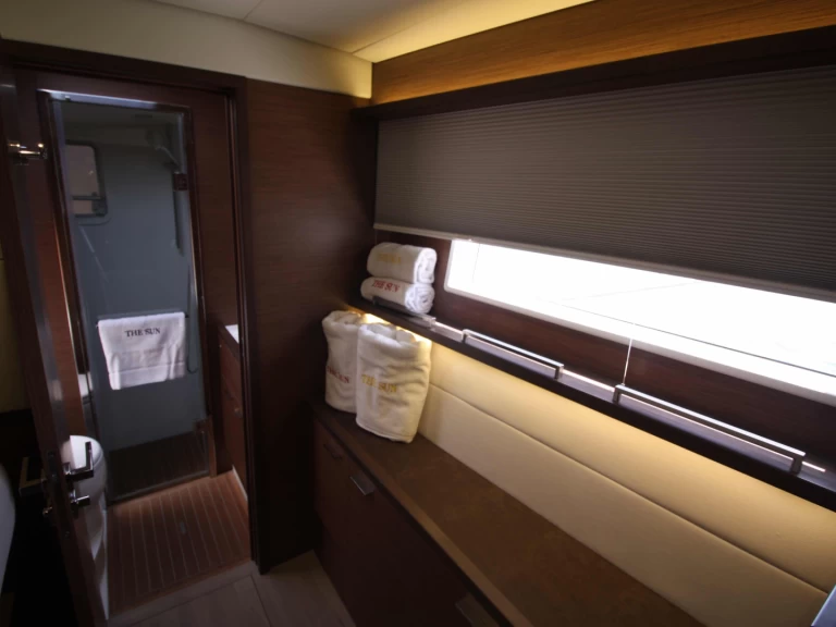 Pronajmout si Lagoon Lagoon 620 v Marigot