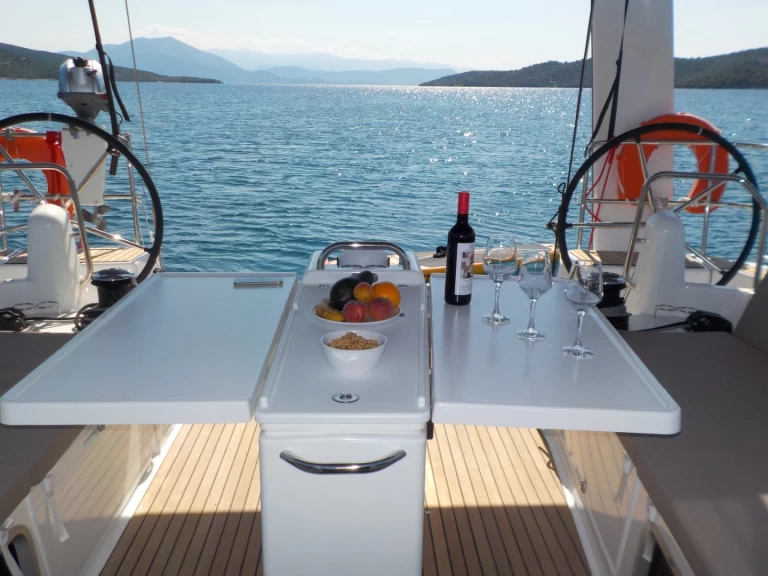 Pronájem lodi Jeanneau Sun Odyssey 490 v Lefkáda na Samboatu