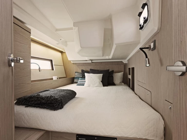 Pronájem lodi Bénéteau Oceanis 46.1 v Alimos na Samboatu