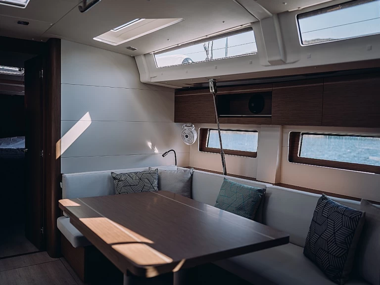 Plachetnice k pronájmu v Lavrio za nejlepší cenu