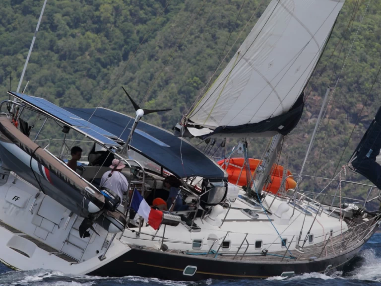 Pronájem Plachetnice Bénéteau s licencí