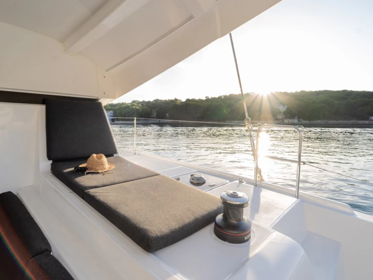 Pronájem Katamarán Lagoon s licencí