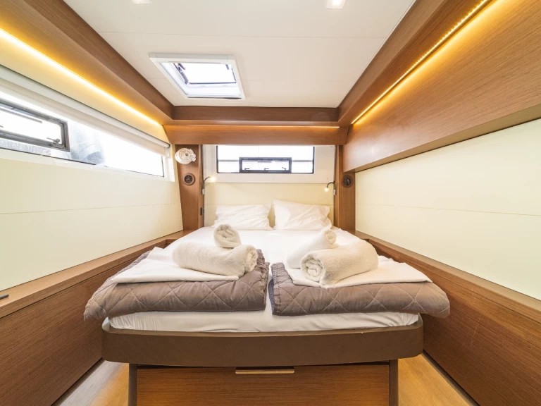 Pronájem lodi Lagoon Lagoon 50 v Alimos na Samboatu