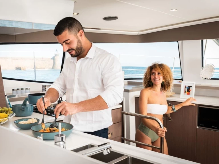 Bali Bali 4.6 jednotlivci a charterové společnosti v Placencia