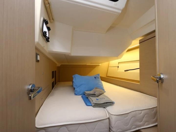 Pronajmout si Bénéteau Oceanis 46.1 v Göcek 