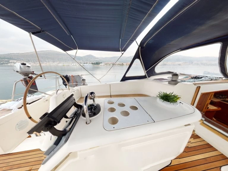 Pronajmout Plachetnice se skipperem či ne Dufour v Trogir