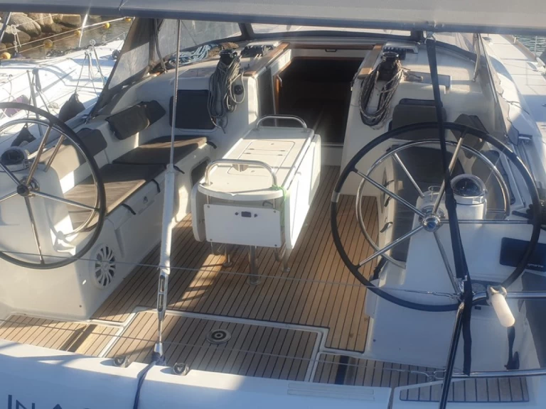 Jeanneau Sun Odyssey 519 jednotlivci a charterové společnosti v Tropea