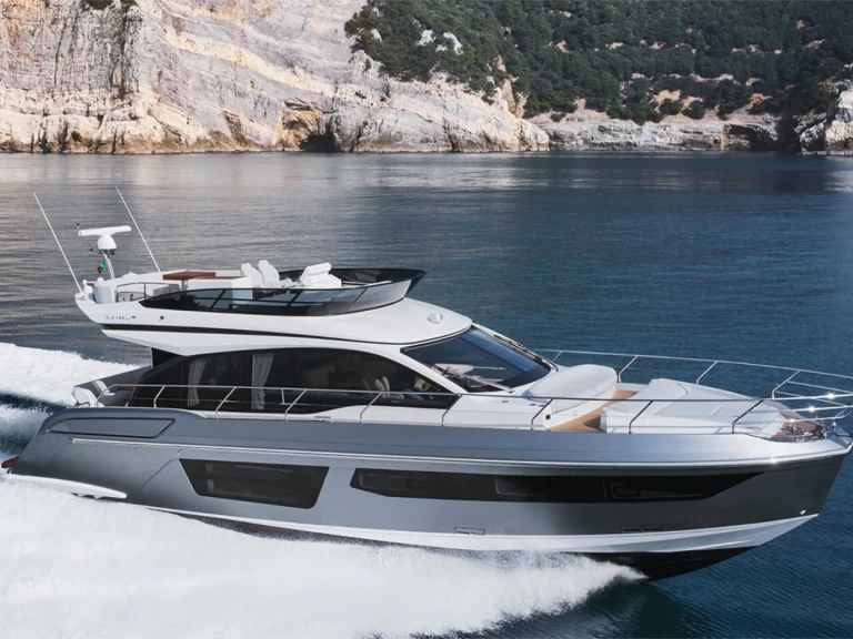 Pronájem lodi Barcelona lákavé ceny Azimut 53 Fly