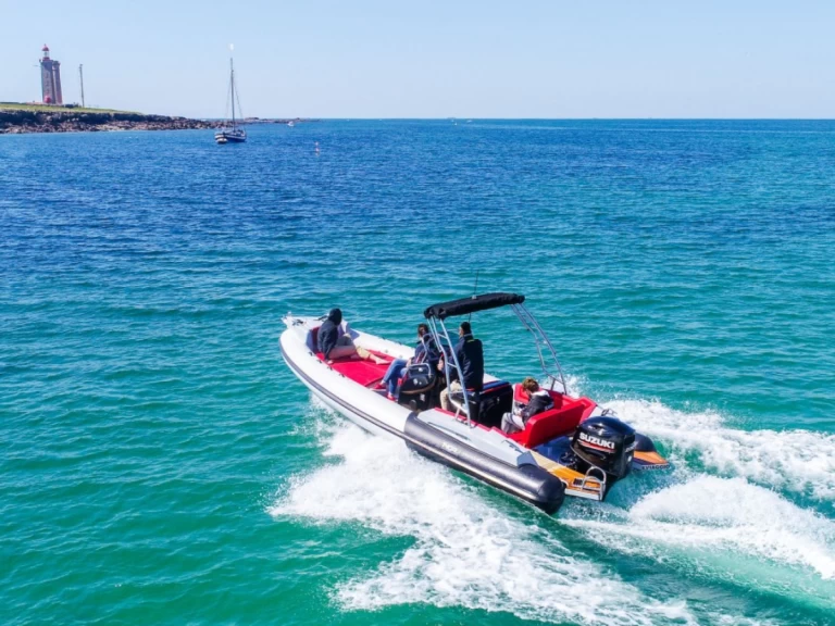 Pronajmout si Prua al vento Thor 700 v L'Herbaudière