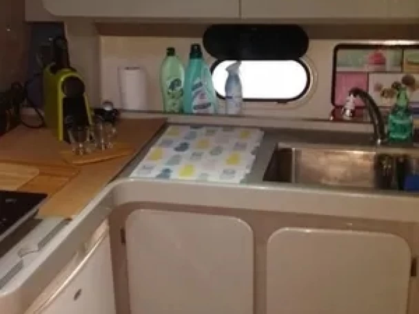 Ferretti 34 jednotlivci a charterové společnosti v Cannes