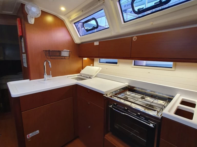 Pronajmout Plachetnice se skipperem či ne Bavaria v Fethiye