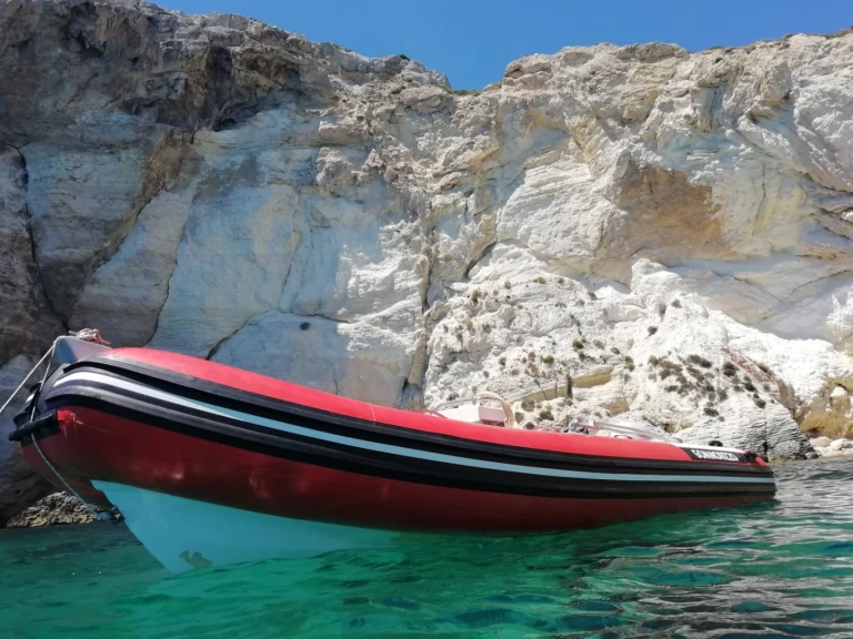 Pronájem Polotuhá loď v Cagliari -Solemar Solemar S 580