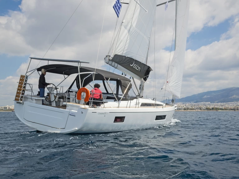Pronájem Plachetnice Bénéteau s licencí