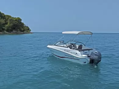 Pronájem jachty v Rovinj -Jeanneau Cap Camarat 5.5 BR na Samboatu
